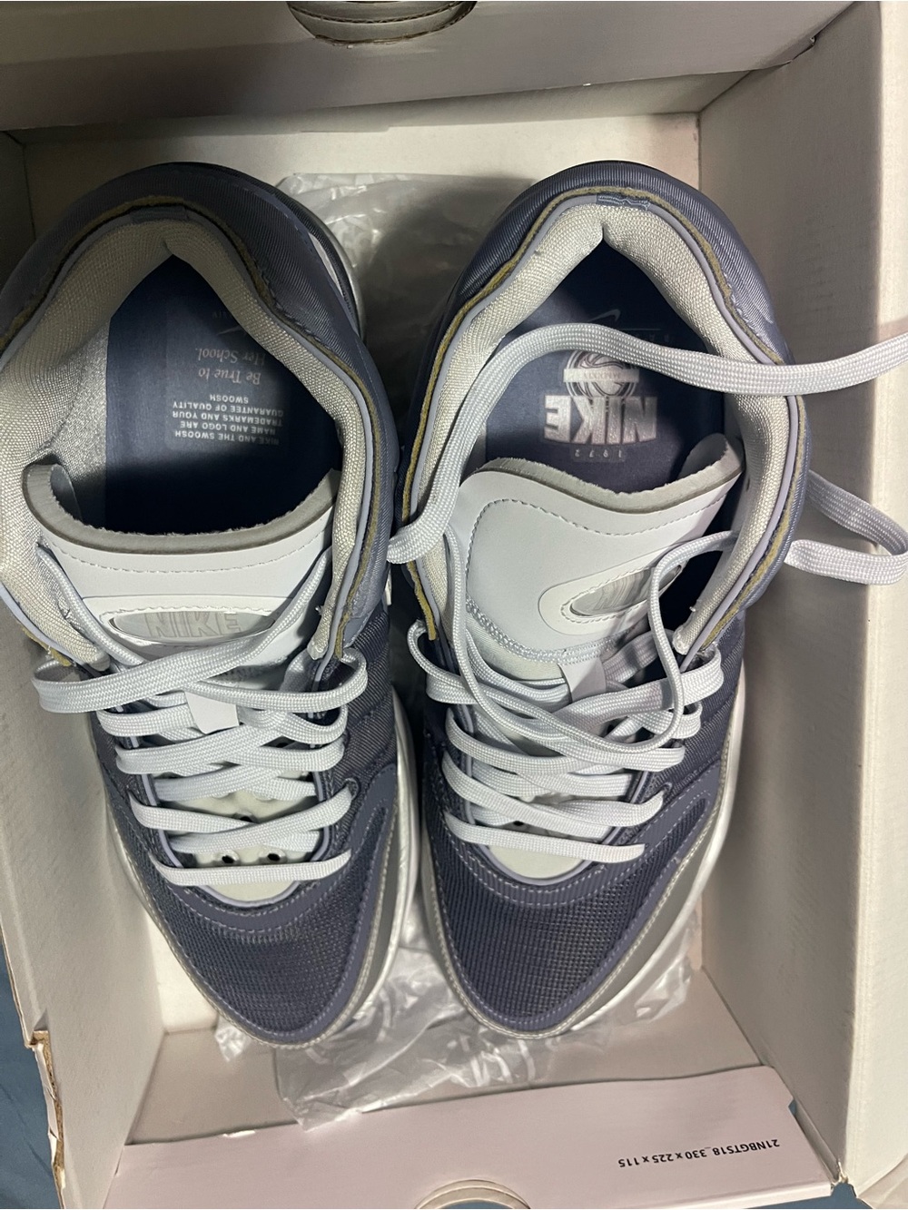 Nike WoMen’s Navy and Light Blue Athletic Sneakers